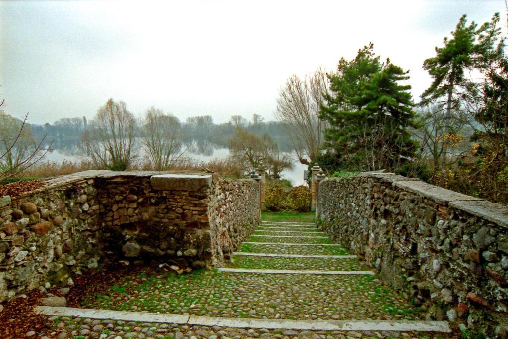 Castellaro Antica Dimora Dell'Ortolanoアパートメント エクステリア 写真